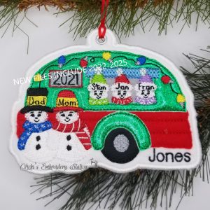 Camper w/Snowmen Ornament 5