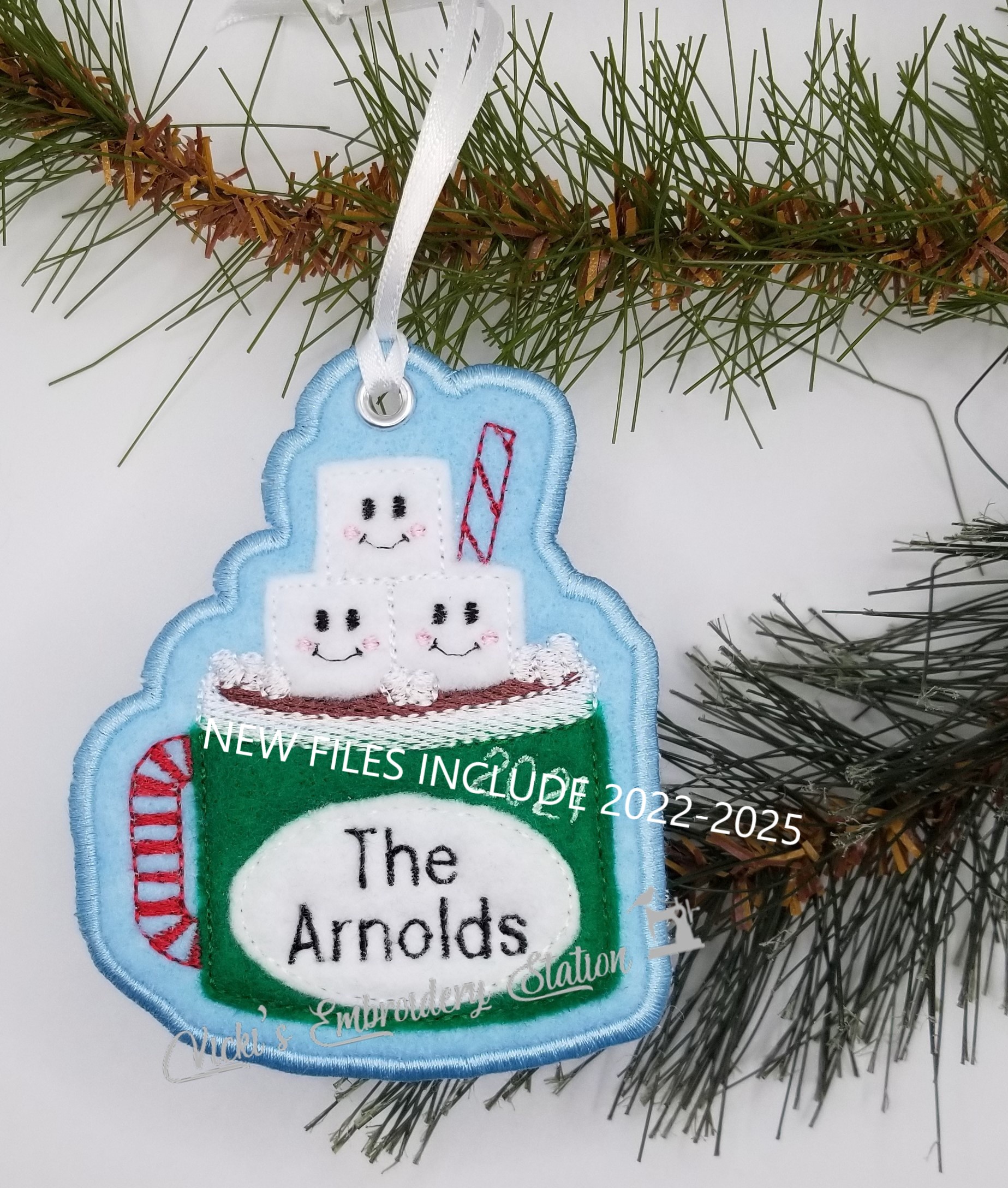 Cocoa Mug Family Ornament 3