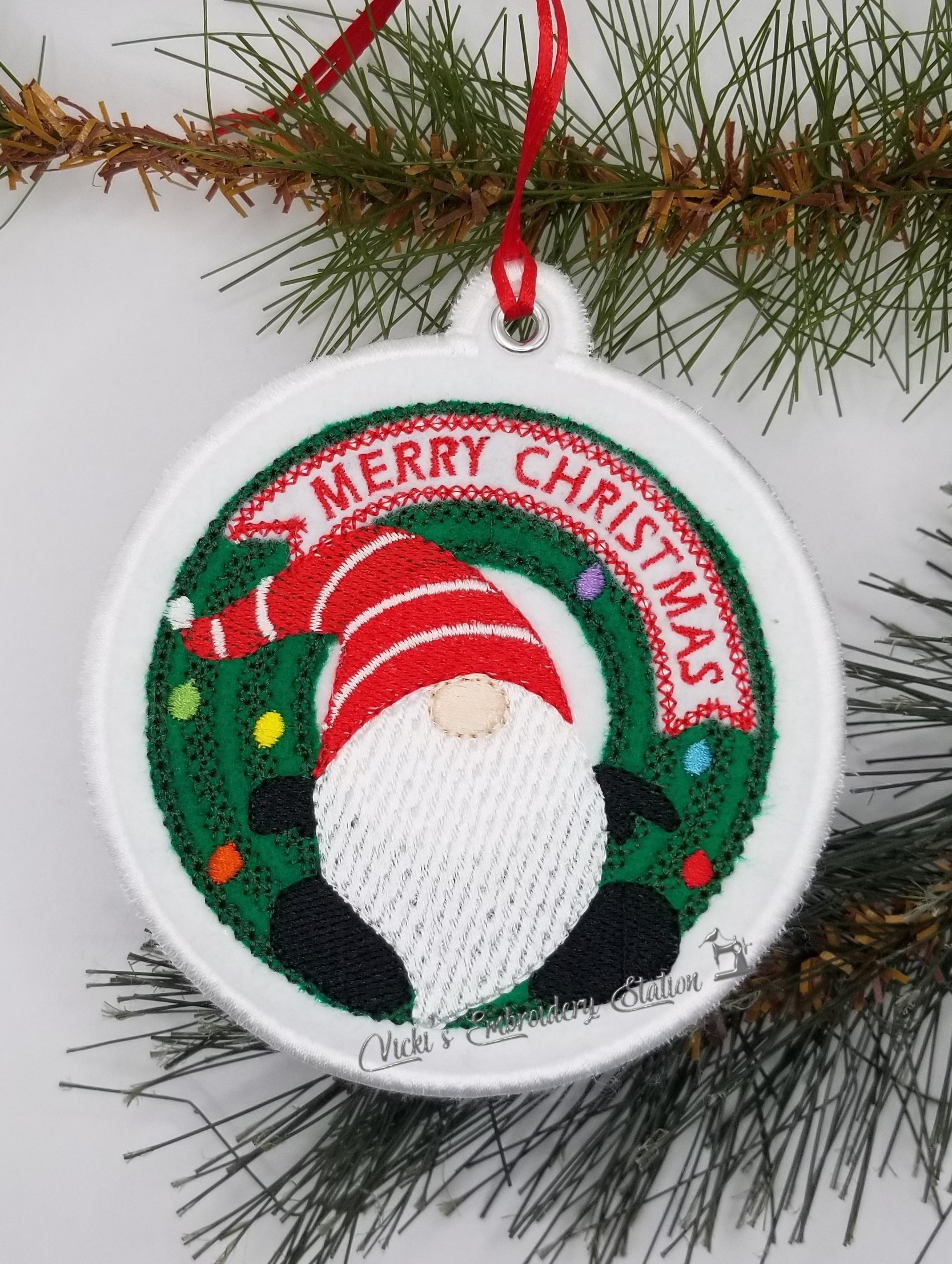 Gnome Wreath Ornament Felt VES