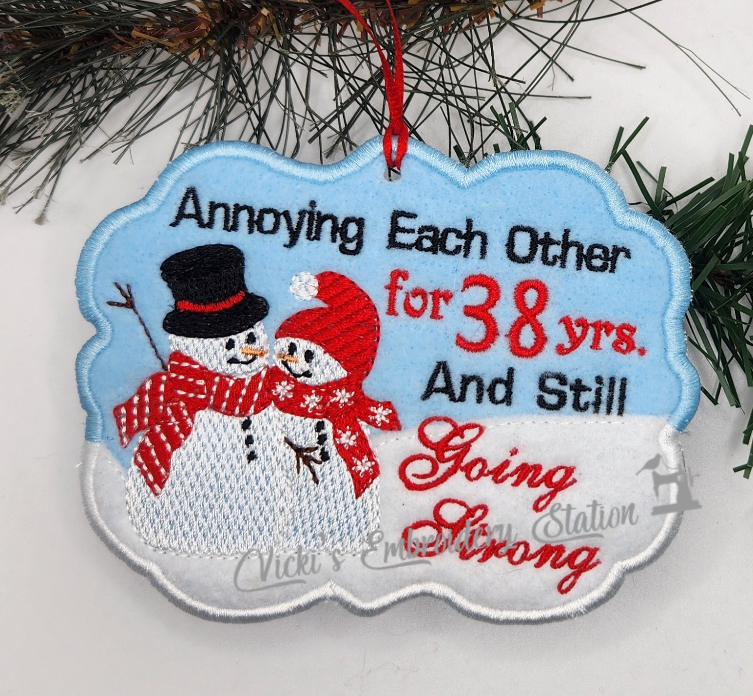 Snowman Annoying Each Other Ornament VES