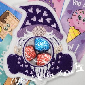 Valentine Gnome Candy Holder (Sitting)