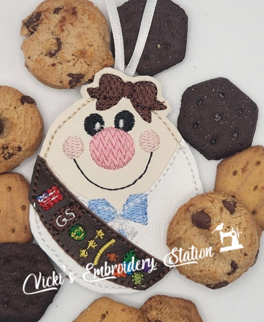 Girl Scout Brownie Magnet Ornament