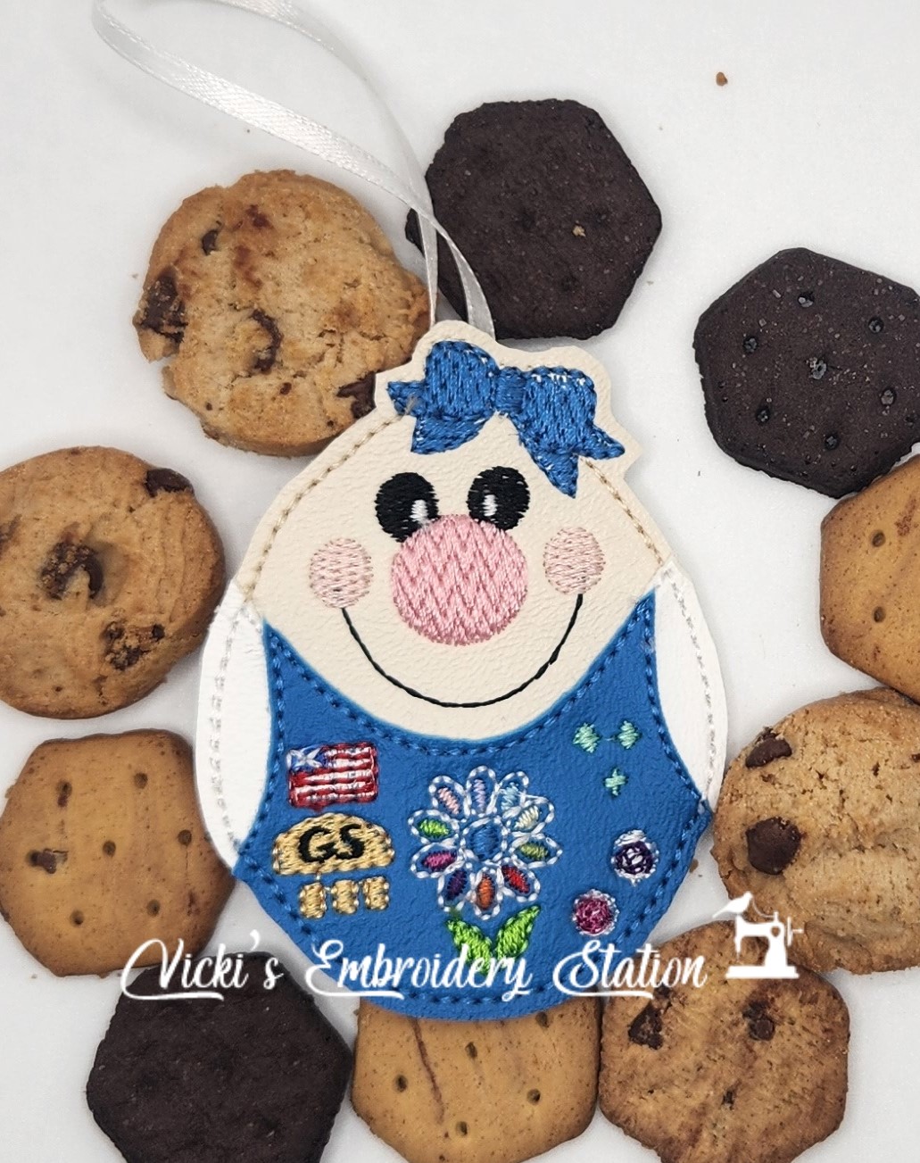 Girl Scout Daisies Magnet Ornament