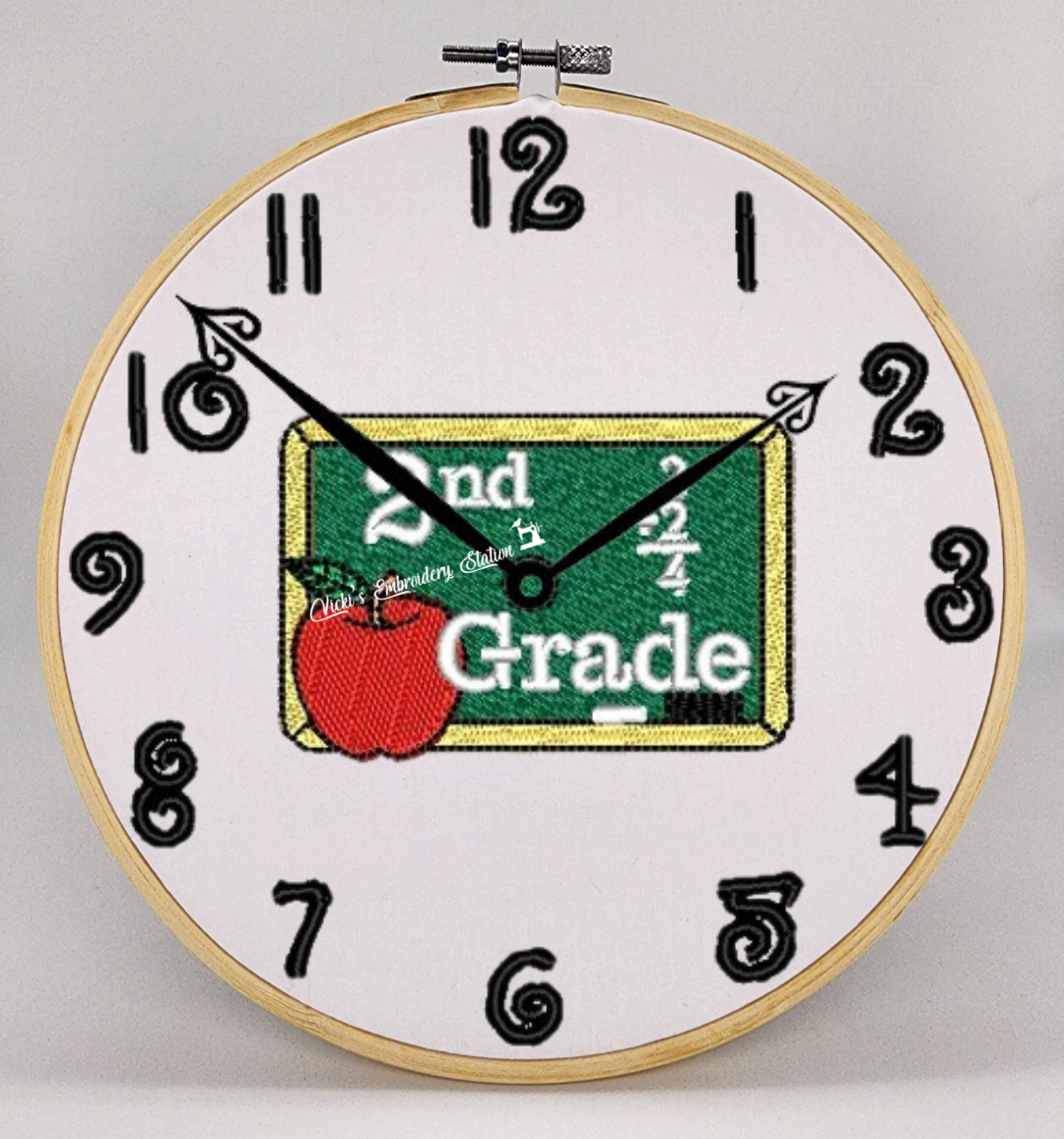 Chalkboard Clock Grades 1-6 - Image 2