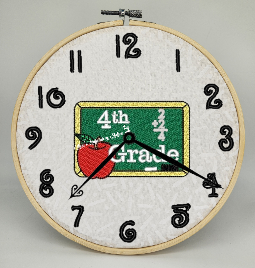 Chalkboard Clock Grades 1-6 - Image 4