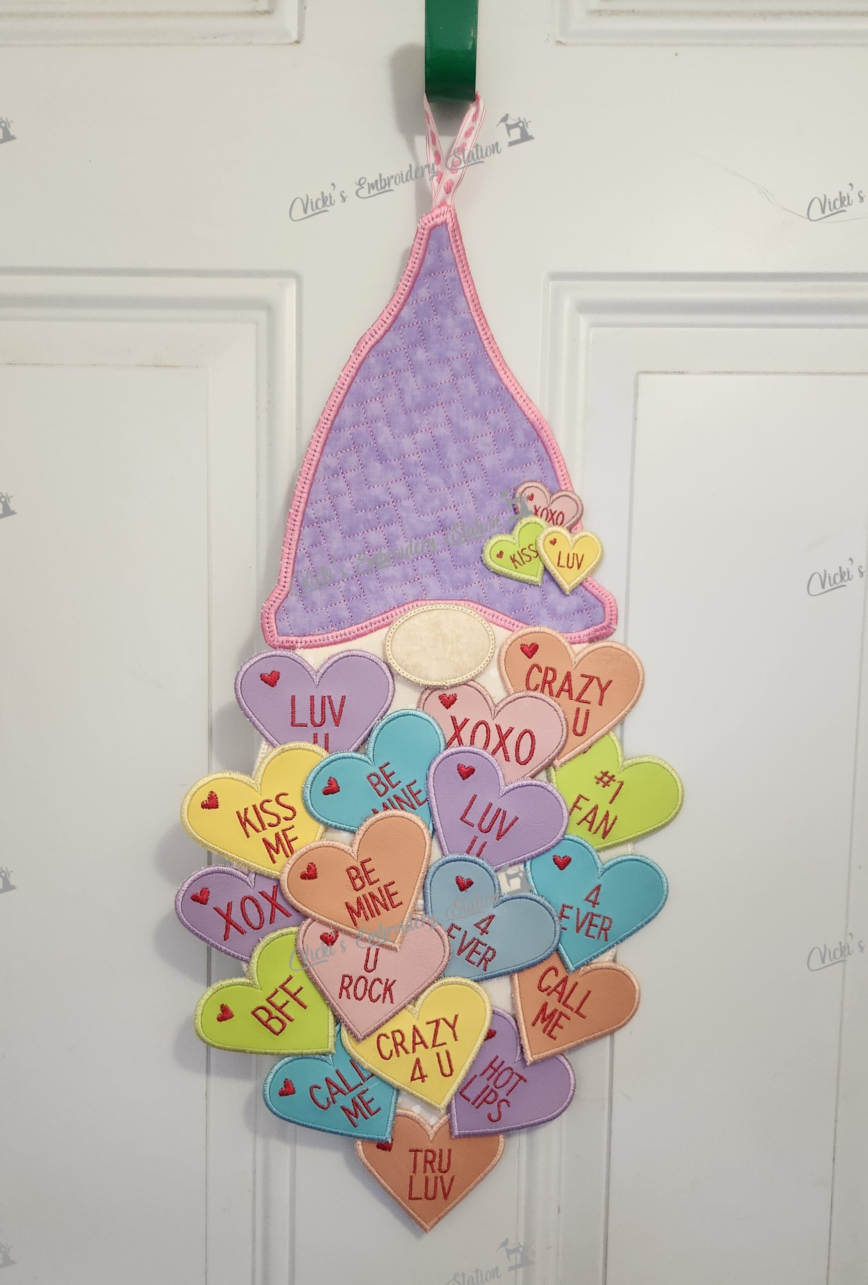 Gnome Conversation Heart Valentine Wall Hanging